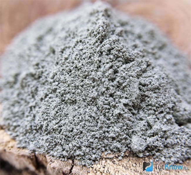 Blue Clay for cosmetic and medicine purposes